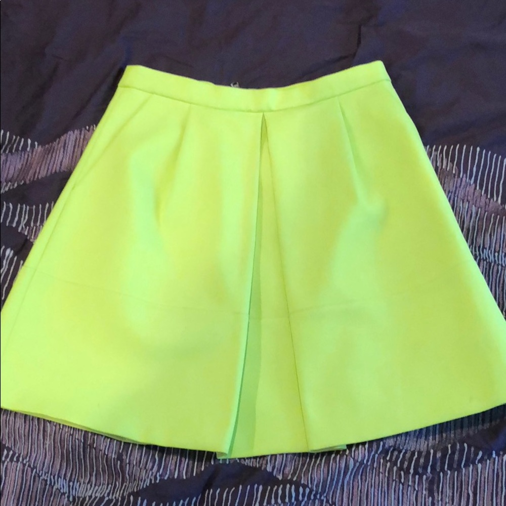 Jcrew sz0 lime green pleat front mini skirt